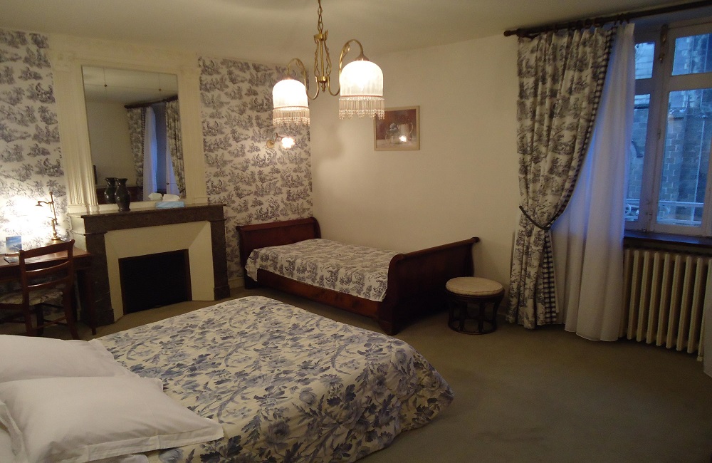 Chambre 13 - Hotel puy du fou